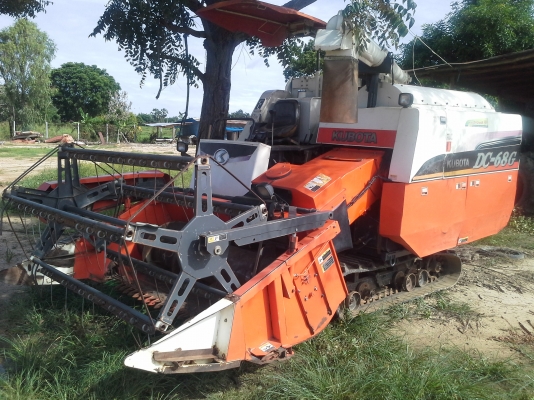 ขายรถเกี่ยวข้าว DC-68G มีอุปกรณ์ เกี่ยวข้าว เกี่ยวถั่ว เกี่ยวข้าวโพด 3ชิ้นคับ