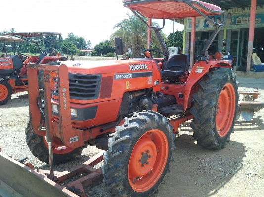 ขาย แทรกเตอร์ KUBOTA M5000 สวยๆสีเดิมๆ อุปกรณ์สวยๆคับ