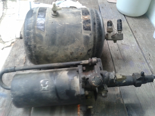 หม้อลมเบรคร็อคกี้