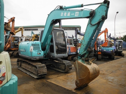 รถขุด Kobelco SK60-3#LE-21072  นำเข้าจากญี่ปุ่น สนใจโทร. 080-6565422 (หนิง)