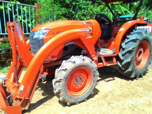 ขายรถไถ KUBOTA L4708 พร้อมดันหน้าคานบน ผานพรวน 6จาน รถปี 54