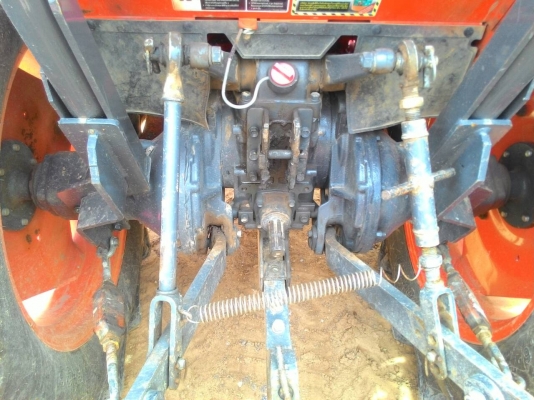 ขายรถไถ KUBOTA L4708 พร้อมดันหน้าคานบน ผานพรวน 6จาน รถปี 54