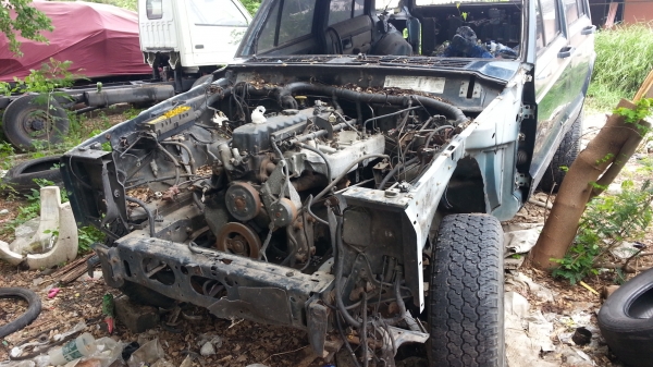 แยกอะไหล่ Jeep Cherakee แยกอะไหล่ Jeep Cherakee