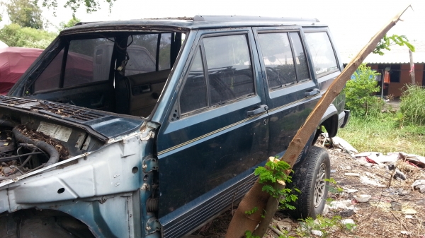 แยกอะไหล่ Jeep Cherakee