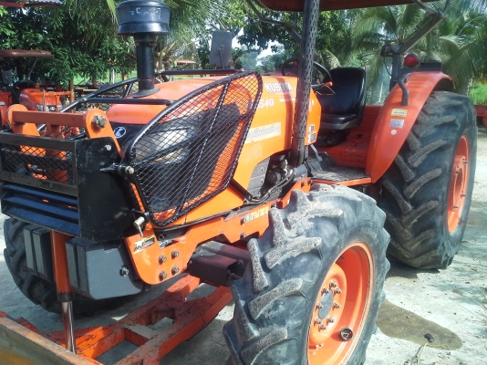 ขาย แทรกเตอร์ KUBOTA M9540 ถูกๆ สวยๆ ราคาโทรมาสอบถามได้คับ