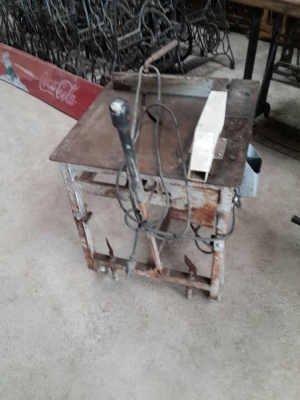 แท่นตัดอะลูมิเนียมมอเตอร์ 1 แรงสภาพสมบูรณ์พร้อมใช้งานครับ  ขนาดมอเตอร์  1  แรงครับ   ราคานี้คุ้มมากครับ