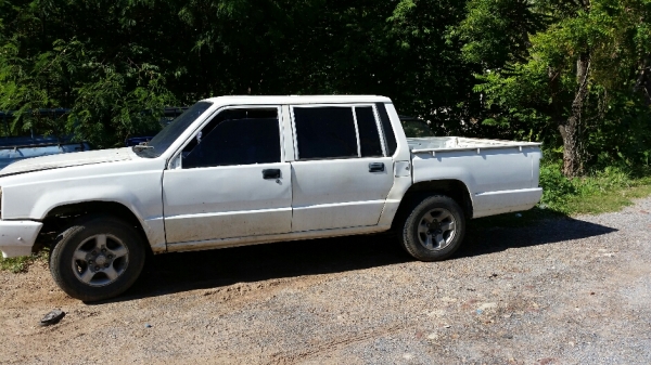 มิตซู l200 กระบะ 4 ประตู ทะเบียนขาดปี 57 เอกสารพร้อมโอน ขาย 25,000 บาท