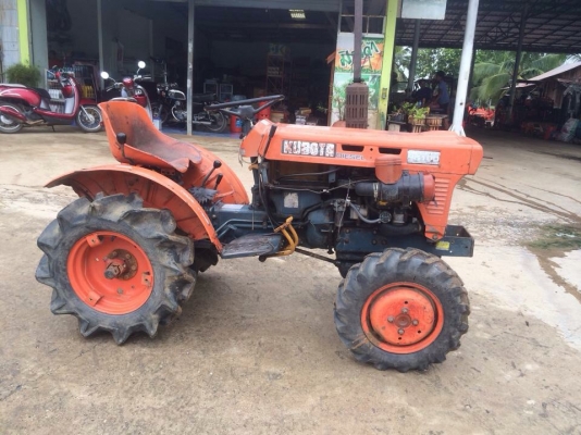 ขาย แทรกเตอร์ KUBOTA B6100 4&times;4 เครื่อง3สูบ ล้อกว้าง 95 ซ.ม