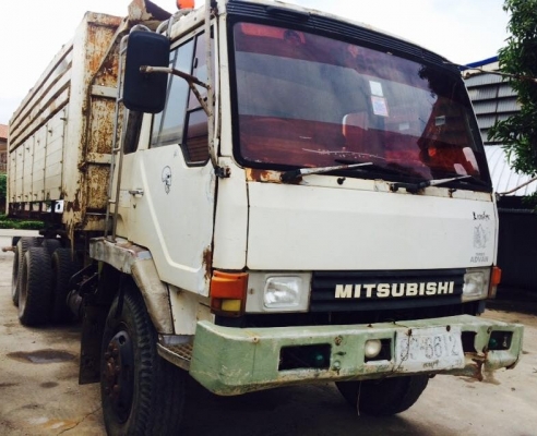 MITSUBISHI  FN527M  10ล้อดั้ม
