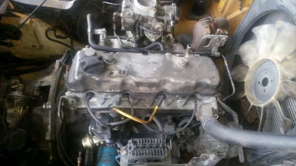 รถยกโฟร์คลิฟท์ยี่ห้อKOMATSU 2 ตัน รุ่นใหม่ รถยกโฟร์คลิฟท์ยี่ห้อKOMATSU 2 ตัน รุ่นใหม่