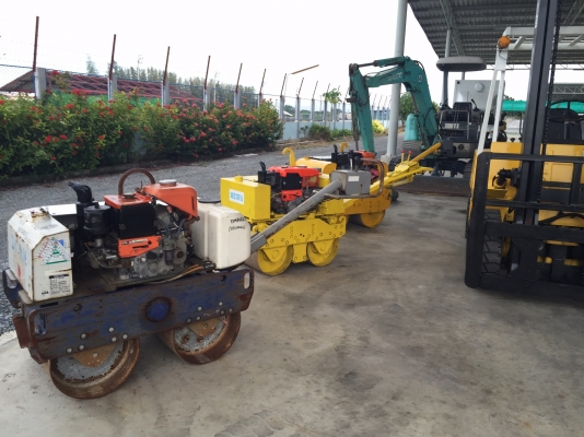 ขายรถบดเดินตามBomagรุ่นBW75Sมือสองญี่ปุ่นคันใหญ่950กก.มีให้เลือกหลายคัน หลายขนาด