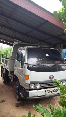 ขายรถดั้ม 6ล้อ TOYOTA 115แรง แอร์เย็น เครื่องแน่น ช่วงล่างสวย เฟื่องท้ายใหญ่ เกียร์เดิม ทะเบียนเต็ม59 เอกสารพร้อมโอน สนใจโทร 090-8588220คุณนะ 093-3258446คุณบิว หรือเข้าดูสินค้าอื่นๆได้ที่ www.truck.in.th/498 หรือเพจFacebook ณรงค์ ซื้อขายรถมือสอง (เว็บไซต์