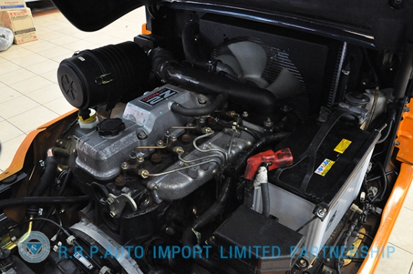 ขายรถโฟล์คลิฟท์มือสอง TOYOTA รุ่น 7FD25 ราคา xxx,xxx บาท นำเข้าจากประเทศญี่ปุ่น 100\% ไม่เคยใช้งานในไทย