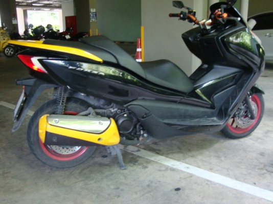 HONDA FORZA 300C.C.