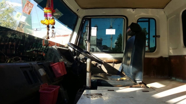 ขายรถล่อง เพลาเดียว ISUZU ROCKY 175 เปลี่ยนช่วงล่างใหญ่แล้ว เครื่อง 6BG1 175 แรงม้า คัสซีสวย เบรคลมดัน พวงมาลัยพาวเวอร์ ทะเบียนพร้อมโอนครับ