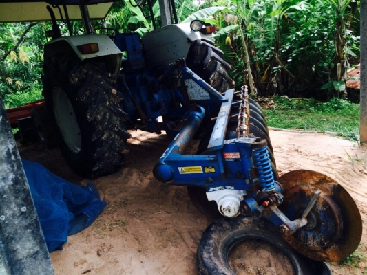 ขายรถไถ FORD รุ่น6610  380000 บาท