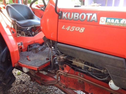 แทรกเตอร์คูโบต้า L4508 สภาพดีเดิมๆ ระบบการใช้งาน ดีทุกอย่าง  มีผานดันหน้า และโรตารี่