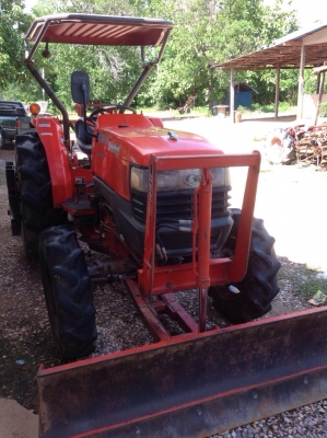 แทรกเตอร์คูโบต้า L4508 สภาพดีเดิมๆ ระบบการใช้งาน ดีทุกอย่าง  มีผานดันหน้า และโรตารี่