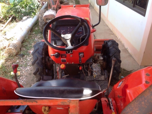 แทรกเตอร์คูโบต้า L4508 สภาพดีเดิมๆ ระบบการใช้งาน ดีทุกอย่าง  มีผานดันหน้า และโรตารี่