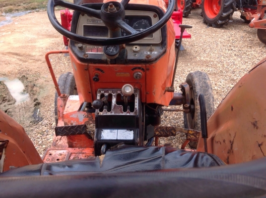 แทรกเตอร์คูโบต้า L2602 สภาพดีเดิม แทรกเตอร์คูโบต้า L2602 สภาพดีเดิม