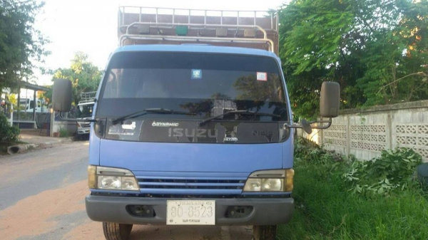 ขายรถ6ล้อ ISUZU NPR130แรง ปี47 ยาว5เมตร เครื่องดีแคชซีสวย สภาพพร้อมใช้งาน เอกสารพร้อมโอน สนใจโทร 090-8588220คุณนะ 093-3258446คุณบิว หรือเข้าดูสินค้าอื่นๆได้ที่ www.truck.in.th/498 หรือเพจFacebook ณรงค์ ซื้อขายรถมือสอง (เว็บไซต์ส่วนตัว) หรือFacebook ตลาดรถ