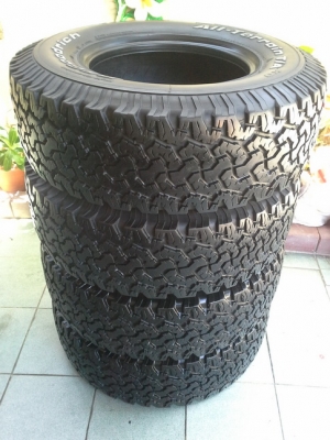 BF All USA. 265/70/16 ปลายปี11 สภาพสวยๆ 1ชุด