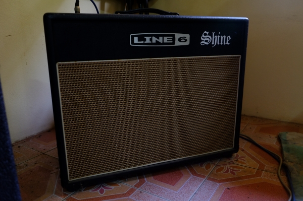 ขออณุญาติพี่เสือประกาศขายด่วนเครื่องดนตรีทั้งวงครบมีกลองชุด เบส กีตาร์2ตัว คีบอร์ด แซกโซโฟน ปังโก้ แทมลีน เอฟเฟคกีตาร์ เอฟเฟคกลอง ไมค์กลอง1ชุด