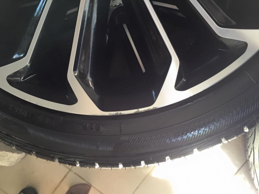 ล้อ toyota New altis พร้อมยาง 215/45/ขอบ17 5รู100