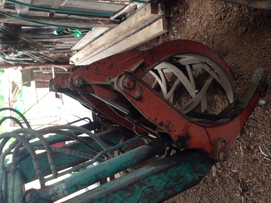 ขายรถคีบหลัง ขายรถคีบหลัง