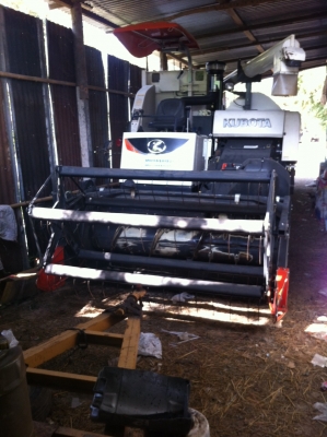 ขายรถเกี่ยว DC70 พร้อมเทรลเลอร์ สนใจติดต่อพ่อสมศักดิ์ 081-7099193,085-3084516