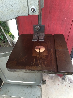 เครื่องเลื่อยสายพาน