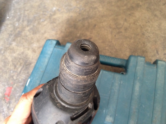 ขายสว่านโรตารี่ Bosch GBH 2-22e รุ่น 2ระบบแท้ๆ สภาพสวยมาก เดิมๆ วิ่งนิ่ม พร้อมใช้งาน ขายสว่านโรตารี่ Bosch GBH 2-22e รุ่น 2ระบบแท้ๆ สภาพสวยมาก เดิมๆ วิ่งนิ่ม พร้อมใช้งาน