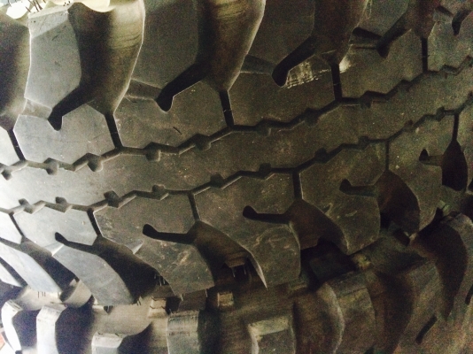 ขายล้อกระทะTCPY 15x8 มี4วงพร้อมยาง35แต่ยางมี3เส้นขายตามสภาพ