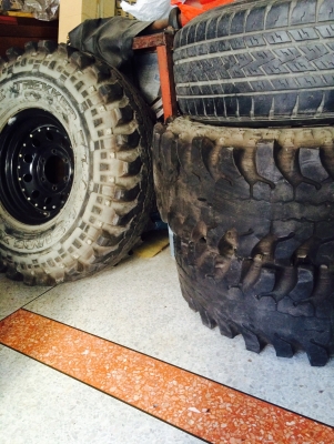 ขายล้อกระทะTCPY 15x8 มี4วงพร้อมยาง35แต่ยางมี3เส้นขายตามสภาพ