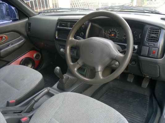 มิตซูบิชิ สตราด้า มิตซูบิชิ สตราด้า