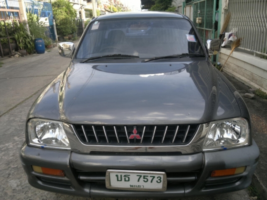 มิตซูบิชิ สตราด้า