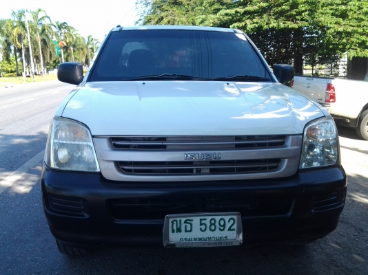 ISUZU D-MAX เครื่องแน่น ราคาสวย ไม่มีผุ สภาพพร้อมใช้งาน