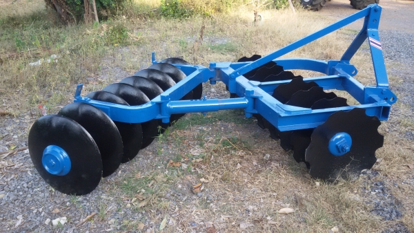 ขายผานพรวน 16ใบ CMT สภาพ 80\% ราคา 43,000 บาท