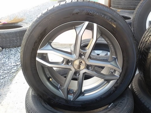 ขายล้อแม็ก ADVAN BLACK RACING ขอบ15 4 รู100พร้อมยาง 4 ล้อ ขายล้อแม็ก ADVAN BLACK RACING ขอบ15 4 รู100พร้อมยาง 4 ล้อ