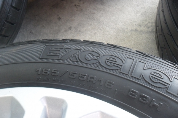 ล้อแม็ก16นิ้ว 4รู100 ฟอด พร้อมยาง สวยๆ 4 ล้อราคา 5700 บาท ล้อแม็ก16นิ้ว 4รู100 ฟอด พร้อมยาง สวยๆ 4 ล้อราคา 5700 บาท