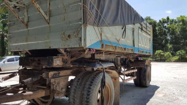 ขายหางพ่วง  สามมิต  2  เพลา. ปี 50    สนใจติดต่อ  081 - 6079515