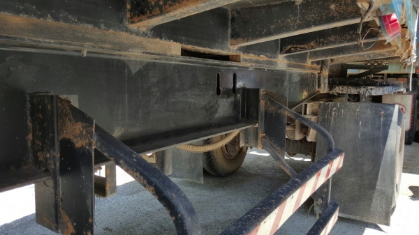 ขายหางพ่วง  สามมิต  2  เพลา. ปี 50    สนใจติดต่อ  081 - 6079515