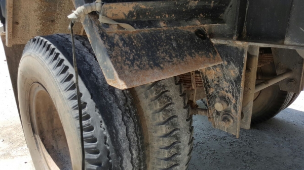 ขายหางพ่วง  สามมิต  2  เพลา. ปี 50    สนใจติดต่อ  081 - 6079515