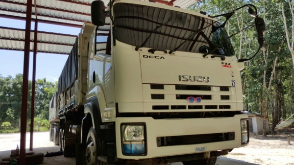 รถอีซูซุ 10 ล้อดั้ม FXZ 360 แรงม้า. ปี 56    สนใจติดต่อ  081 - 6079515