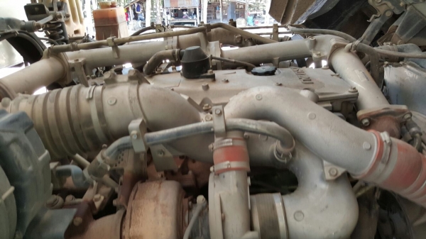 รถอีซูซุ 10 ล้อดั้ม FXZ 360 แรงม้า. ปี 56    สนใจติดต่อ  081 - 6079515