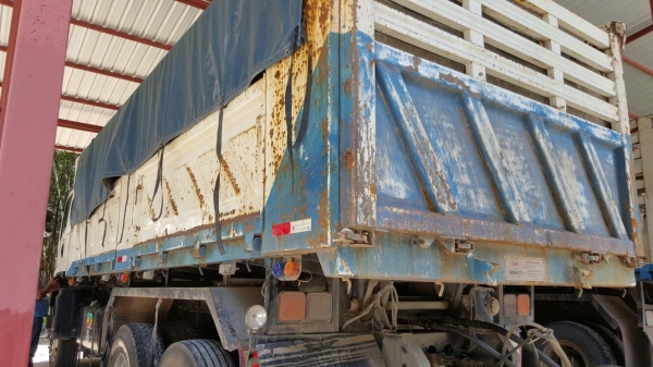 รถอีซูซุ 10 ล้อดั้ม FXZ 360 แรงม้า. ปี 56    สนใจติดต่อ  081 - 6079515