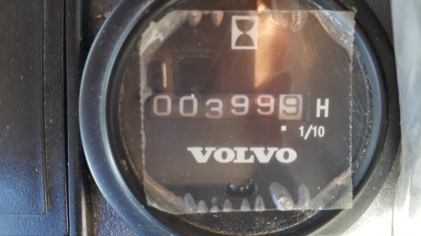 ขายด่วน VOLVO EC140BLC รถใหม่ 399 ชม รถ14เดือน