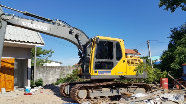 ขายด่วน VOLVO EC140BLC รถใหม่ 399 ชม รถ14เดือน
