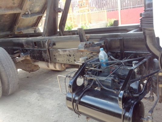 ขายรถบรรทุกหกล้อดั้มอีซูซูร็อคกี้ FRR11LA รถประกอบ เครื่อง 175 แรงม้า