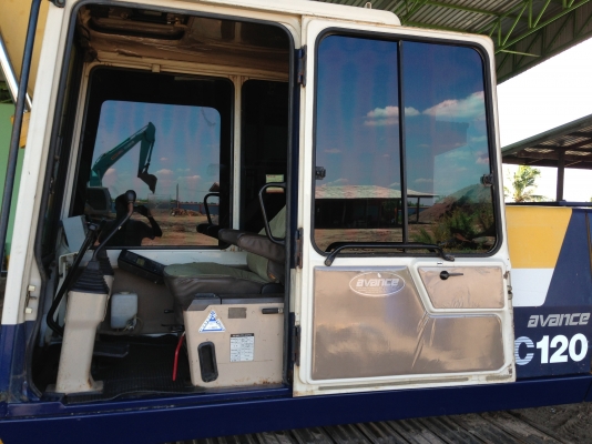 KOMATSU PC120-5 สภาพสวยมากๆ ใช้งานแค่ 4222 ชม.หากต้องการรูปเพิ่มเติมติดต่อได้ครับ สนใจติดต่อโดยตรง 081-4283210